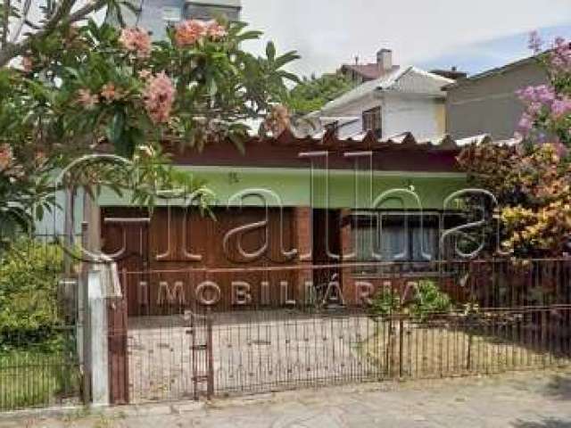 Casa com 5 quartos à venda na Rua Monsenhor Veras, 551, Santana, Porto Alegre por R$ 850.000