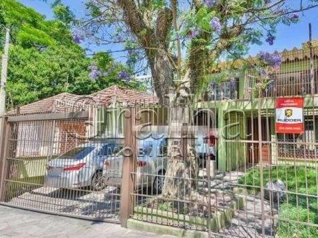 Casa com 4 quartos à venda na Rua Veador Porto, 335, Santana, Porto Alegre por R$ 990.000