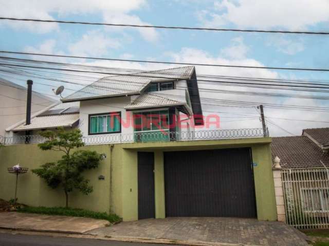 Casa de frente para a rua.
Maravilhosa Residência