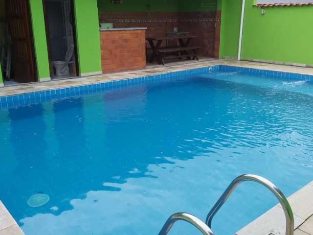 linda casa com piscina