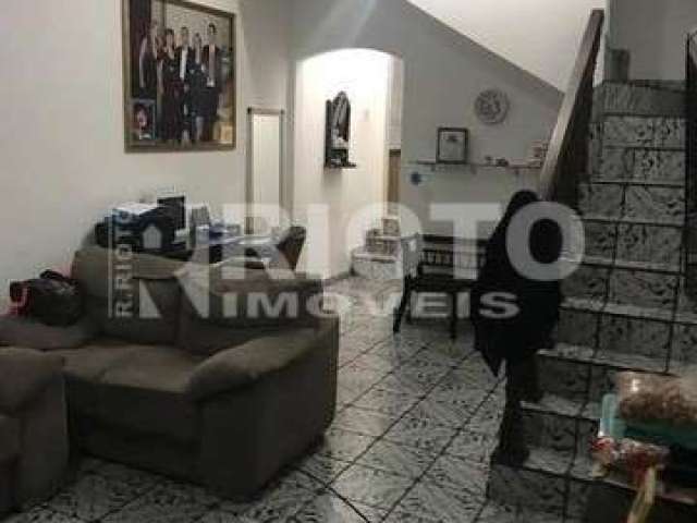 Casa com 4 quartos à venda no Jardim Cristiane, Santo André  por R$ 525.000