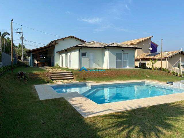 Casa cond com 4 dormitórios sendo 2 suíte com vista para piscina condômino Inhandjara