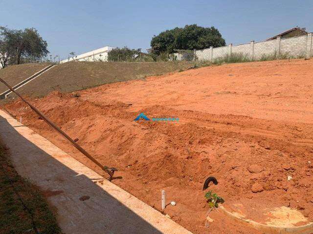 Terreno a venda com 300 m² - Condomínio Campos de Medeiros Jundiai SP