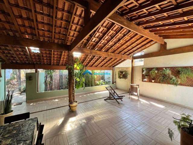 Casa Térrea C/ 2 Dormitórios, Amplo Quintal, Terreno com 410 M², Bairro Jardim Cica, Jundiaí