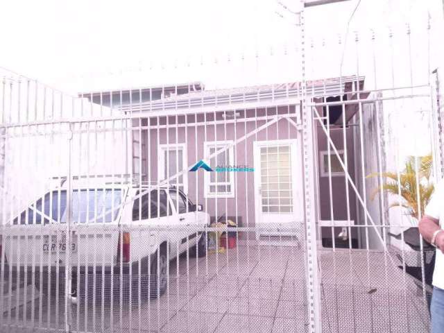 Vende-se Casa de 3 dorms no Cidade Jardim II em Jundiai