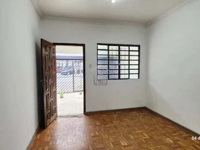 Casa para Locação comercial , 4 sala (s), 2 vaga(s), 75 m². Excelente localização!