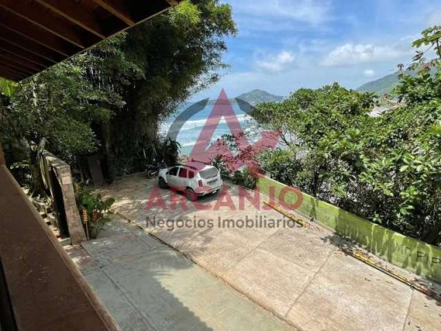 Excelente casa a venda frente mar na praia grande ubatuba-sp