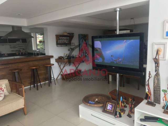 Lindo Apartamento na Orla do Itaguá de frente para o Mar