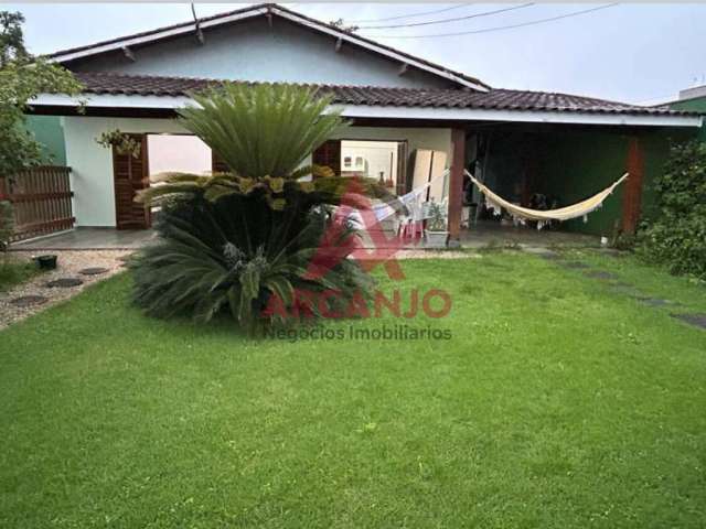 Casa a venda em Ubatuba -SP