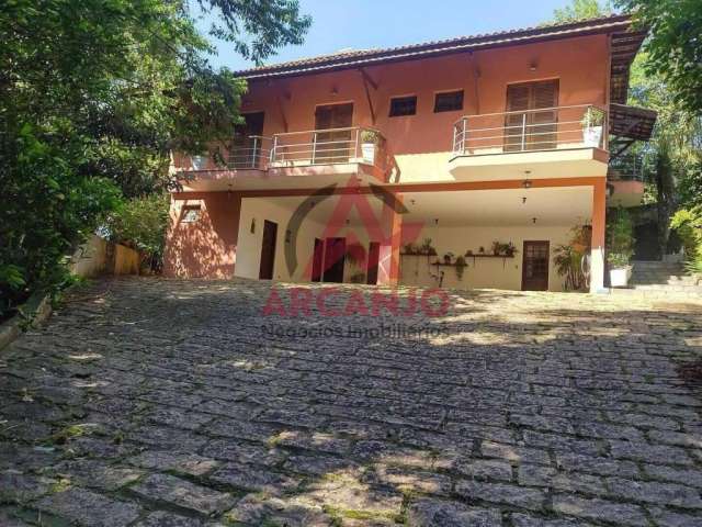 Linda Casa na Serra da Cantareira em Mairiporã!!!