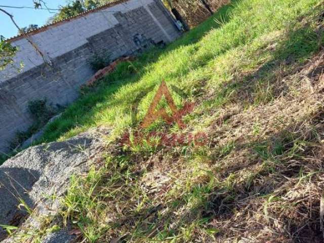 Terreno na Pedra Vermelha (Terra Preta)