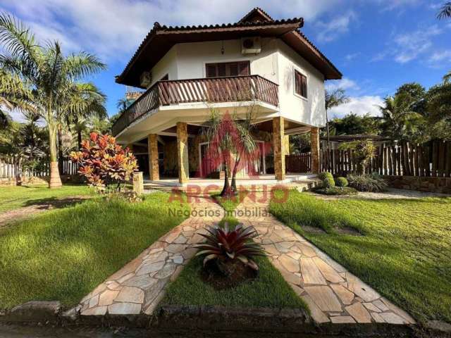 Maravilhosa casa em condominio fechado, horto ubatuba sp.