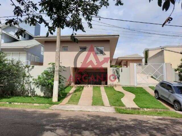 Oportunidade - Casa Magnífica em condomínio Parque das garças