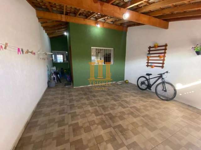 Casa 2 Dorm com garagem coberta e quintal  - CA249