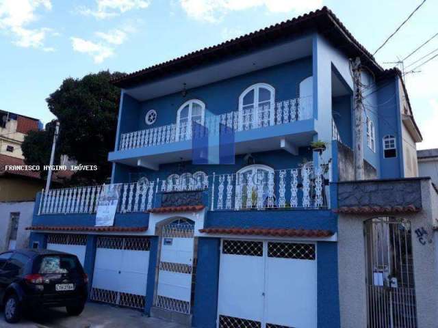 Casa para Venda em Volta Redonda, São João, 4 dormitórios, 2 suítes, 4 banheiros, 3 vagas