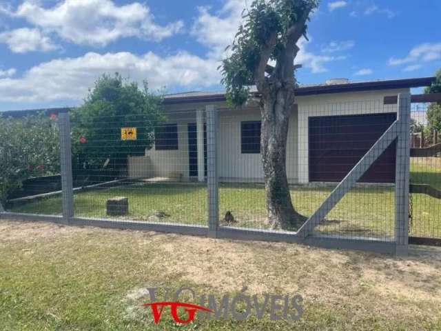 Ótima casa proximo ao mar em nova tramandaí