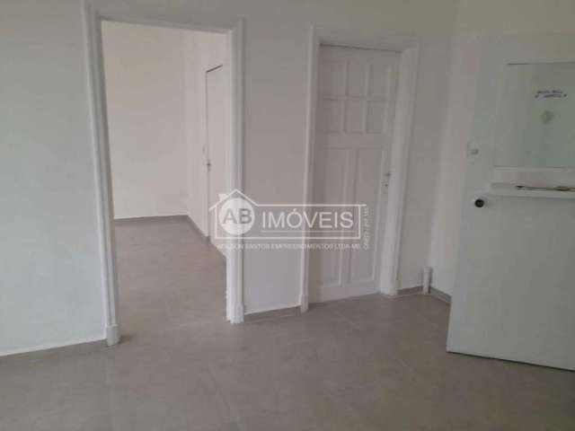 Sala comercial com 3 salas para alugar no Centro, Santos , 52 m2 por R$ 2.500