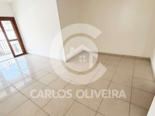 Vendo amplo apartamento 3  quartos Rua Fabio da Luz Bairro Méier RJ