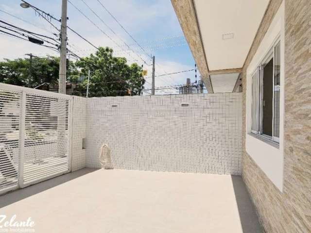 Sobrado Duplex (novo), em Santos-SP, Boqueirão Excelente localização.