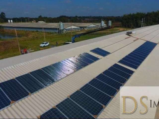 Excelente oportunidade! fazenda à venda em tatuí-sp, com 8 alqueires de área, granja moderna, energia solar e documentação em ordem.