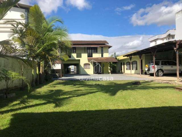 Casa com 5 dormitórios à venda, 330 m² por R$ 1.500.000,00 - Vila Lalau - Jaraguá do Sul/SC