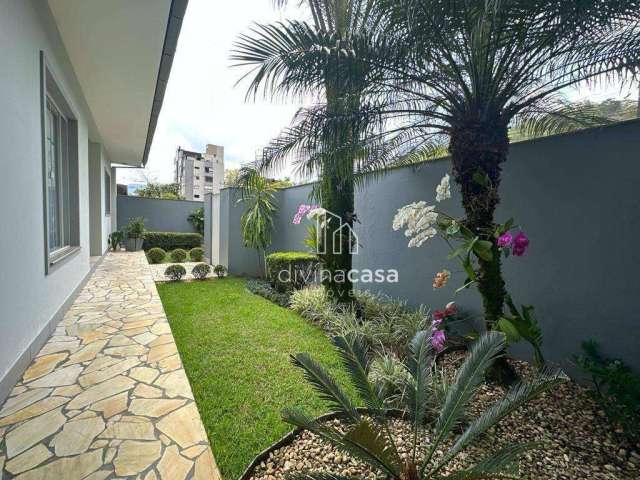 Casa com 4 dormitórios à venda, 296 m² por R$ 1.380.000,00 - Vila Nova - Jaraguá do Sul/SC