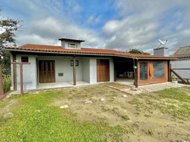 C136 Linda casa em Mariluz próximo ao comércio/Imbé