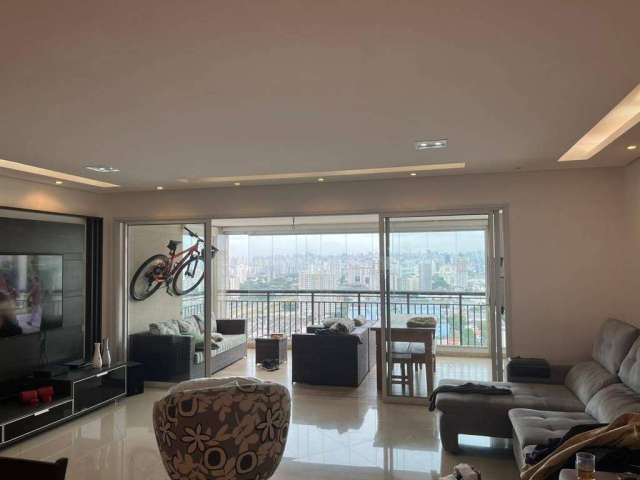 Lindo apartamento 106 m2  condomínio clube