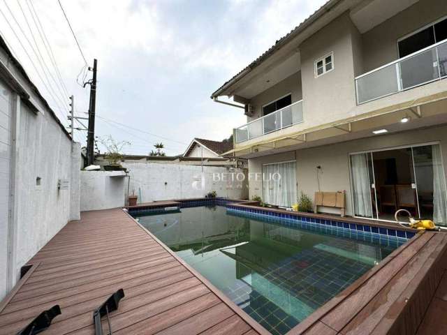 Casa com 3 dormitórios para alugar, 150 m² por R$ 6.000/mês - Jardim Guaiuba - Guarujá/SP