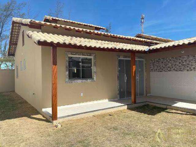 Casa com 2 dormitórios à venda, 70 m² por R$ 220.000,00 - Unamar - Cabo Frio/RJ