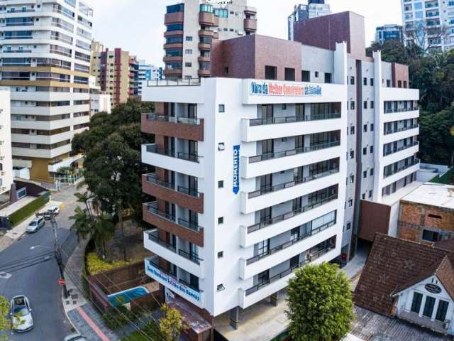 Apartamento à venda em Joinville-SC, Atiradores: 3 quartos, 1 suíte, 2 banheiros, 2 vagas, 160m². Venha conferir!