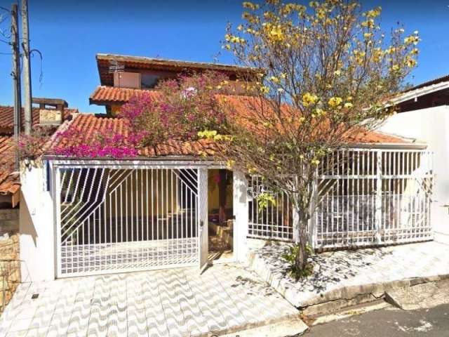 Casa com 3 quartos à venda na Avenida Barretos, 501, Jardim do Lago, Atibaia por R$ 810.000