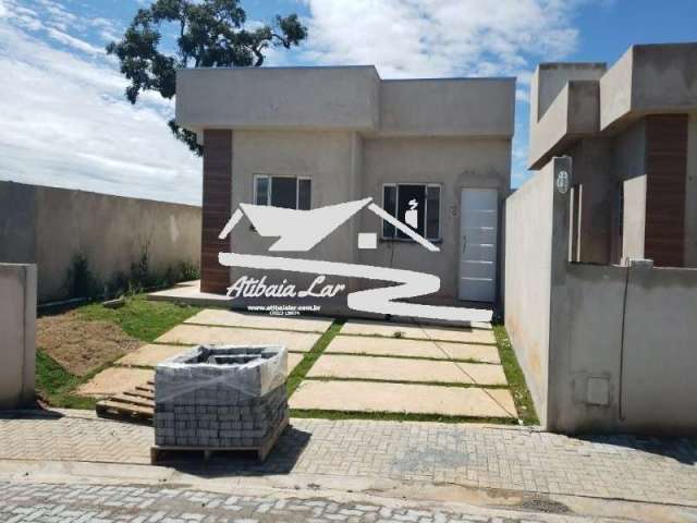 Casa térrea nova em Condomínio com 3 dormitórios sendo 1 suíte - Atibaia - SP - 300 m2 de terreno não é geminada.