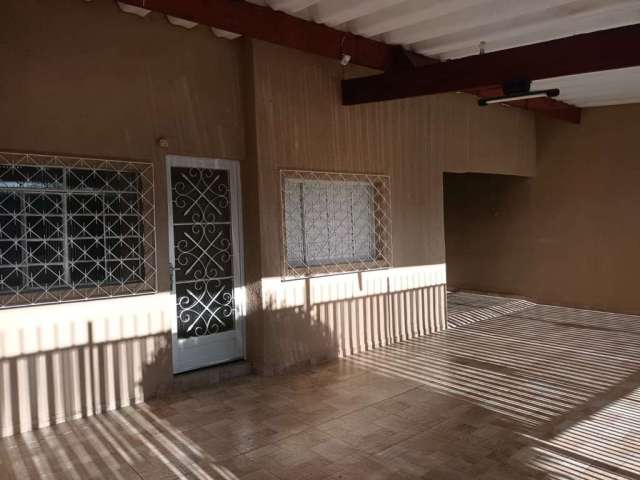 Casa com 5 quartos à venda, 250 m² por R$ 360.000 - Parque Jaraguá - Taubaté/SP