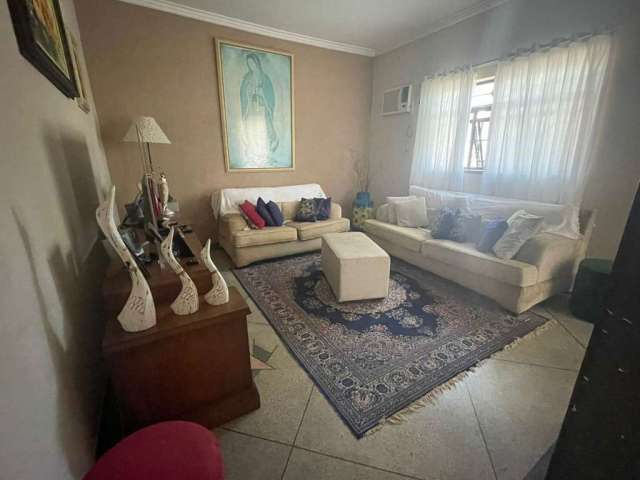 Casa com 4 quartos à venda, 230 m² por R$ 798.000 - Chácara do Visconde - Taubaté/SP