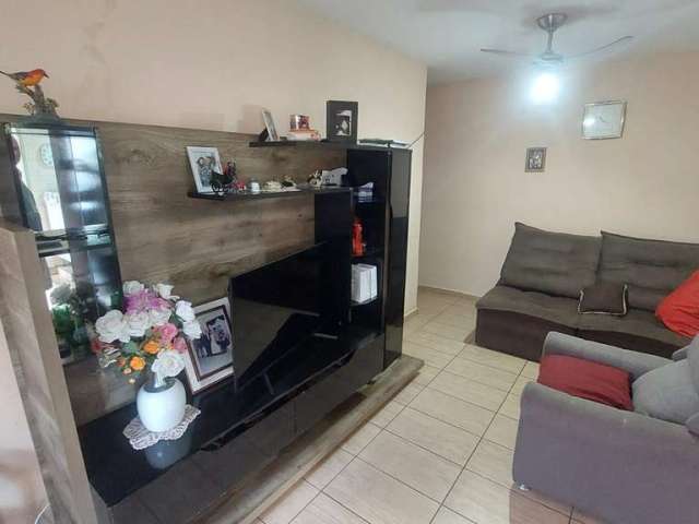 Casa com 3 quartos à venda, 185 m² por R$ 447.000 - Jardim Califórnia - Taubaté/SP