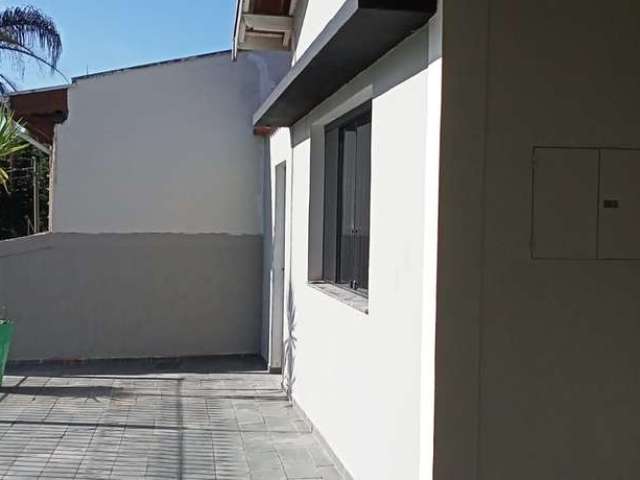Casa com 3 quartos à venda, 200 m² por R$ 691.500 - Centro - Taubaté/SP