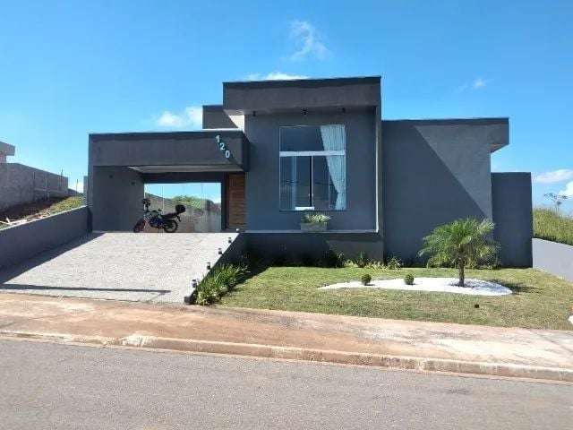 Casa com 3 quartos à venda, 220 m² por R$ 920.000 - Campos do Conde - Taubaté/SP