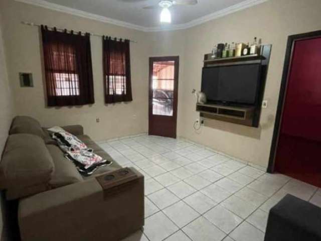 Casa térrea à venda no Jardim São Guilherme, em Sorocaba-SP.