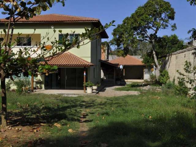 Casa para Venda em Rio das Ostras, Mar do Norte, 5 dormitórios, 1 suíte, 3 banheiros, 2 vagas