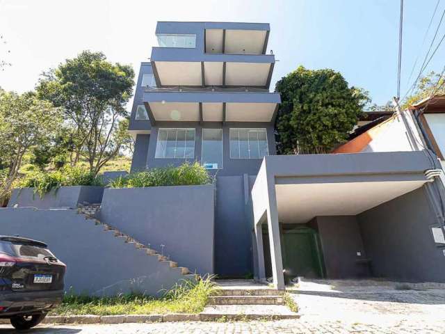 Casa para Venda em Niterói, Vila Progresso, 4 dormitórios, 4 suítes, 8 banheiros, 2 vagas