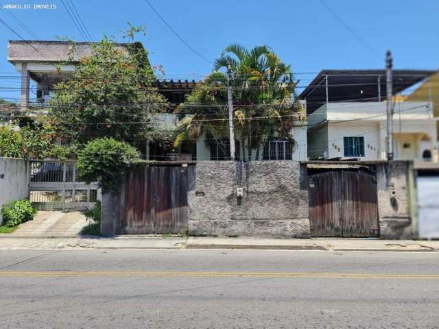 Casa para Venda em Niterói, Engenhoca, 3 dormitórios, 2 banheiros, 3 vagas