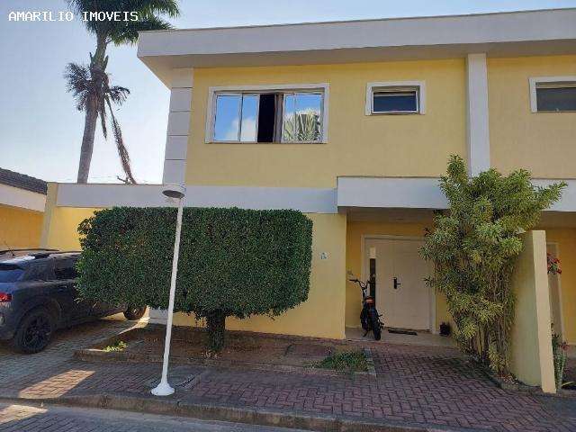 Casa para Venda em Niterói, Engenho do Mato, 3 dormitórios, 1 suíte, 2 banheiros, 2 vagas