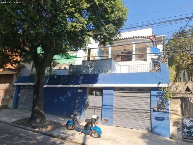 Casa para Venda em Niterói, Fonseca, 8 dormitórios, 2 suítes, 6 banheiros, 2 vagas