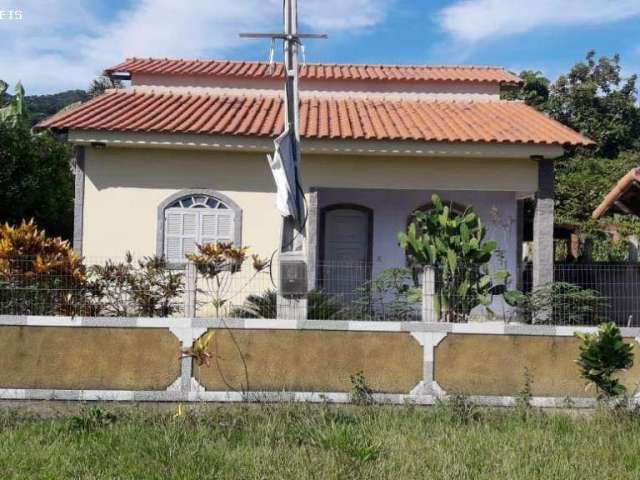 Casa para Venda em Saquarema, Serra de Mato Grosso, 2 dormitórios, 1 suíte, 2 banheiros, 2 vagas