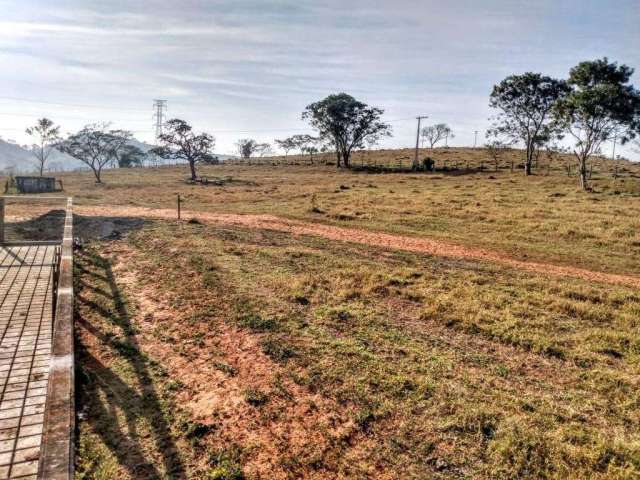 Fazenda para venda na região de São Carlos-SP com 64 alqueires na pecuária, casa sede muito boa, boa de agua e completa em benfeitorias