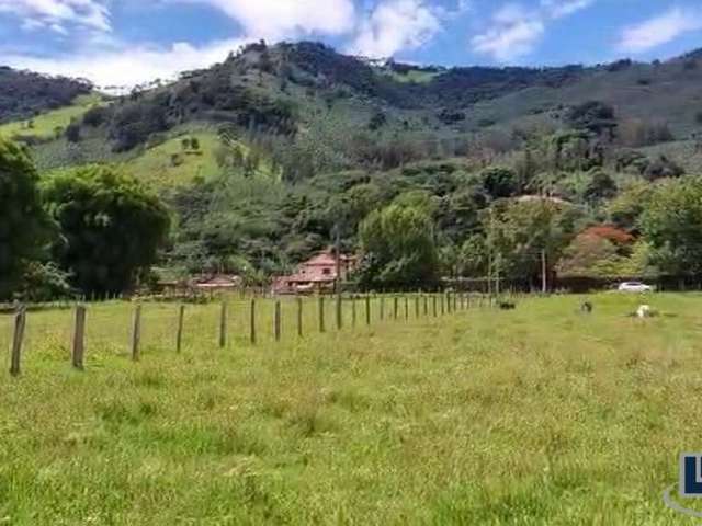 Area para venda em São Bento do Sapucai-SP com 50.000 m2, uma linda vista para a Pedra do Bau, acesso asfaltado