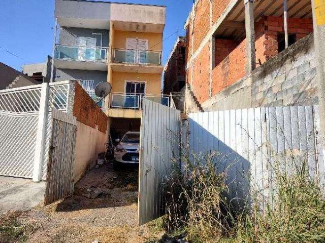 Oportunidade. Casa para venda em Cotia-SP no Outeiro de Passagarda, 2 dormitorios, 2 banheiros, 81 m2 construidos em um terreno de 145 m2