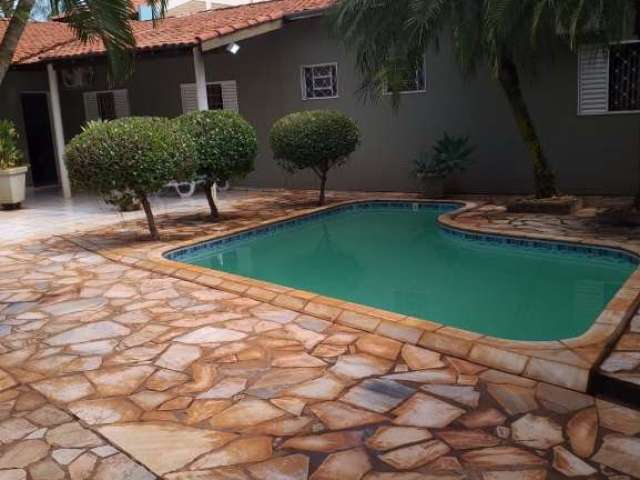 Otima casa para venda na Lagoinha, excelente localização no balao Winston Churchil, 3 dormitorios 1 suite, varanda gourmet e piscina em 23 m2 total