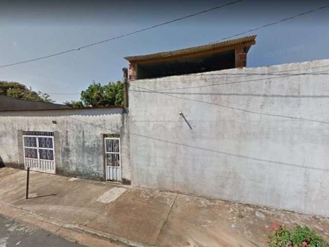 Oportunidade. Casa para venda no Ipiranga, otima localização, proxima da Javari com a Rio Paraguaçu, 2 dormitorios em 280 m2 total